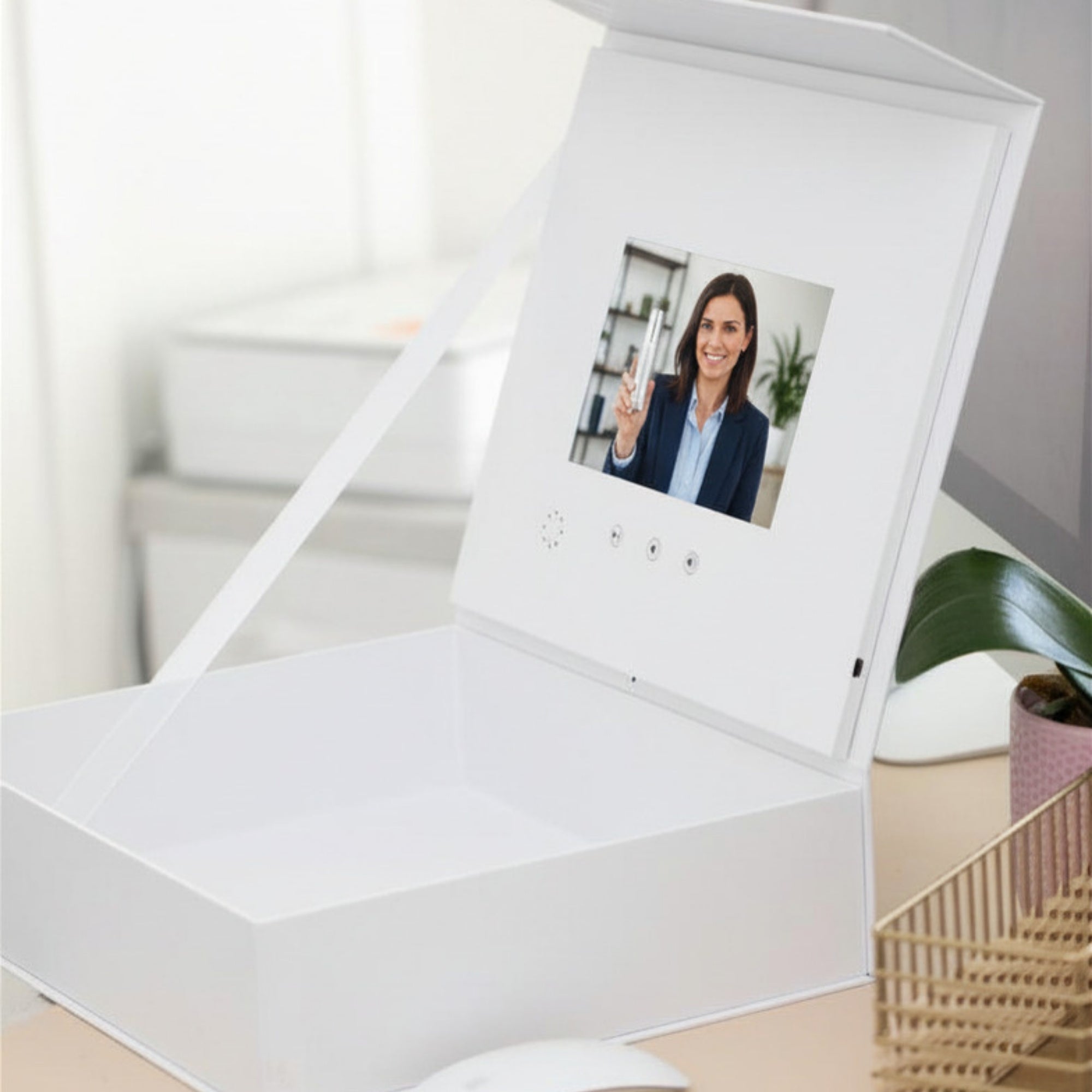 MediaBuk Video Box — 8 inch Screen